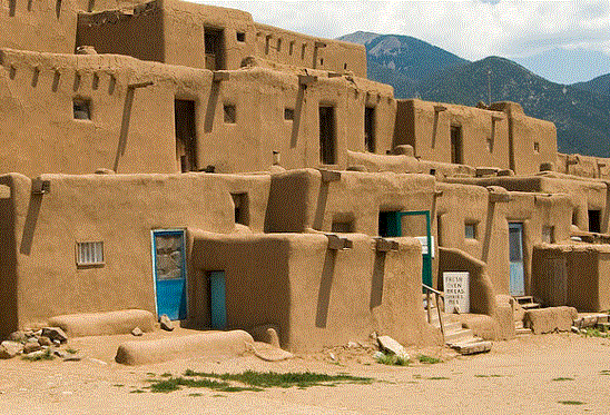 Taos Pueblo. Image: Luca Galuzzi