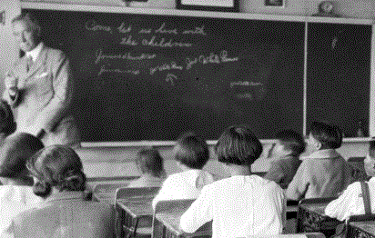 Navajo children at school in New Mexico. Image: Indian Health Service/U.S. Department of Health and Human Services