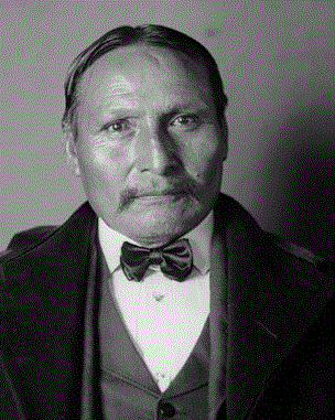 Portrait of Lone Wolf the younger. Image: National Anthropological Archives, Smithsonian Institution